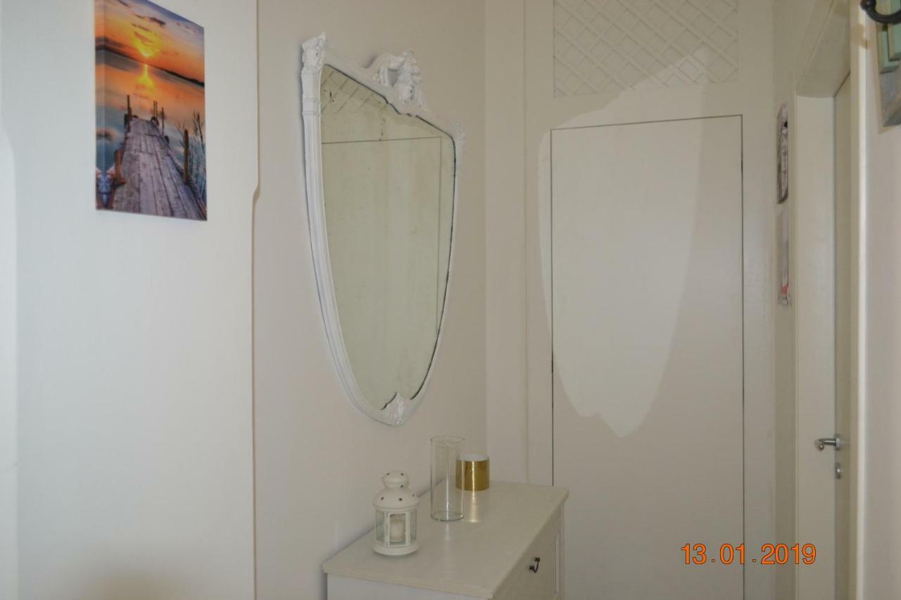 Valentina'S House Bed & Breakfast Pozzuoli Exterior photo