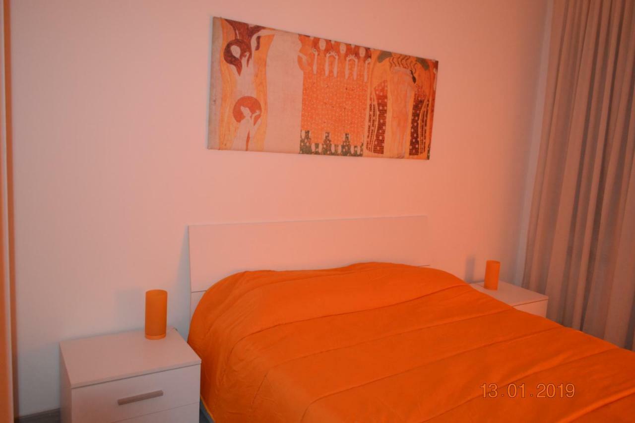 Valentina'S House Bed & Breakfast Pozzuoli Exterior photo